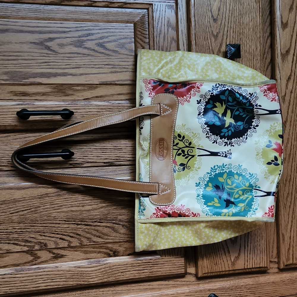 Fossil purse
